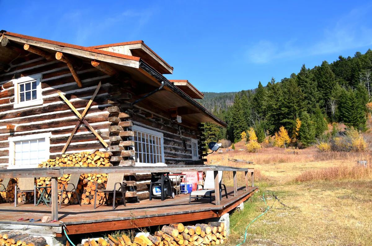 Johnson Creek Cabin